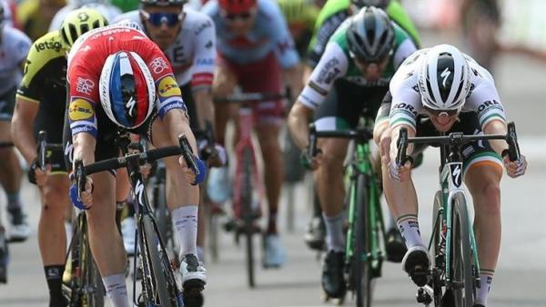 Jakobsen se impuso en El Puig y Roche sigue líder