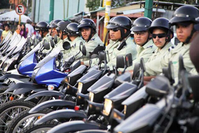 Padres de policaracas muerto piden seguridad social para funcionarios
