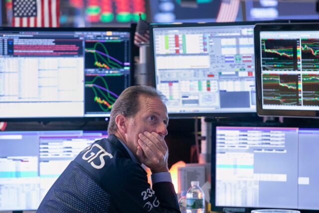 Dólar subió por temor a una recesión global