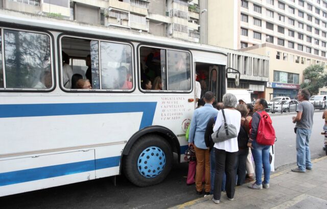 Transportistas consideran aumentar el pasaje urbano a 3.500 bolívares