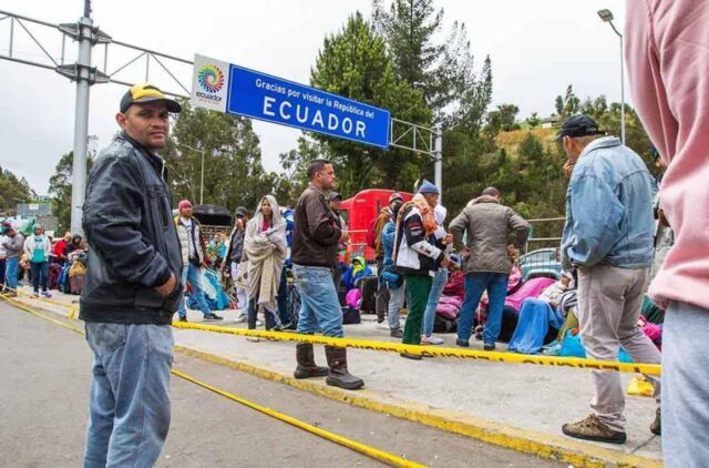 Autoridades calculan que 10.000 venezolanos ingresarán a Ecuador el fin de semana