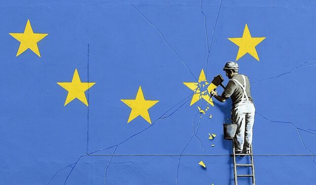 Desapareció misteriosamente el mural sobre el brexit de Banksy
