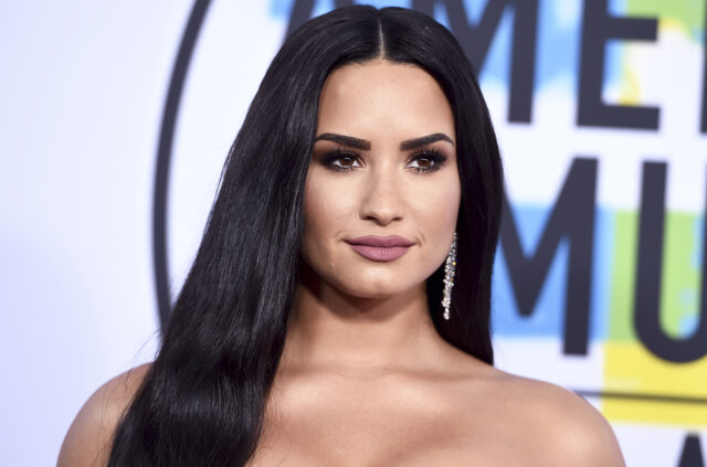 Demi Lovato actuará y cantará en la película Eurovision