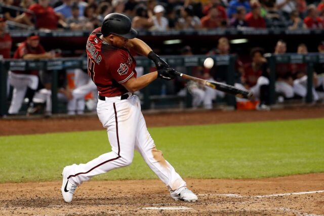 Eduardo Escobar la sacó otra vez y ya suma 31 jonrones