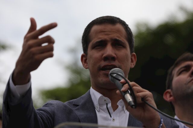 Guaidó objetó propósito de visitas rusas tras la explosión de un Sukhoi en Guárico