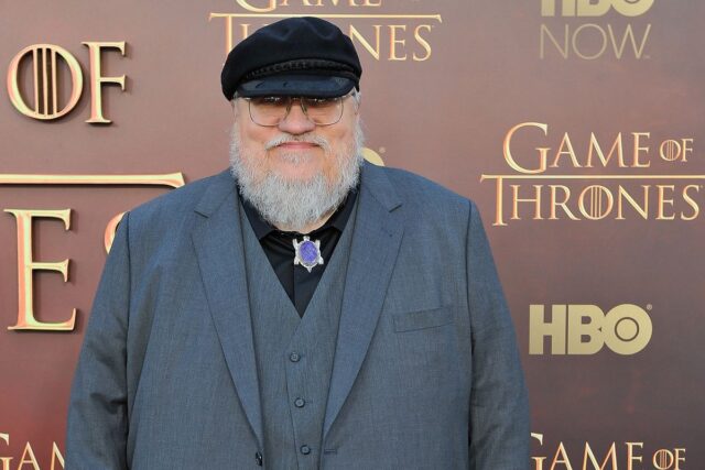 George R.R. Martin está libre para escribir tras final de Game oF Thrones