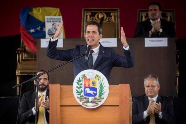Advierten que cualquier error de Guaidó acelerará el colapso del Estado