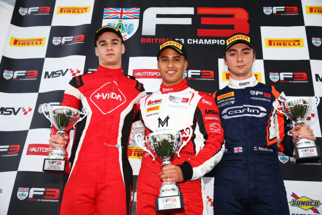 Manuel Maldonado triunfó en la carrera de Silverstone
