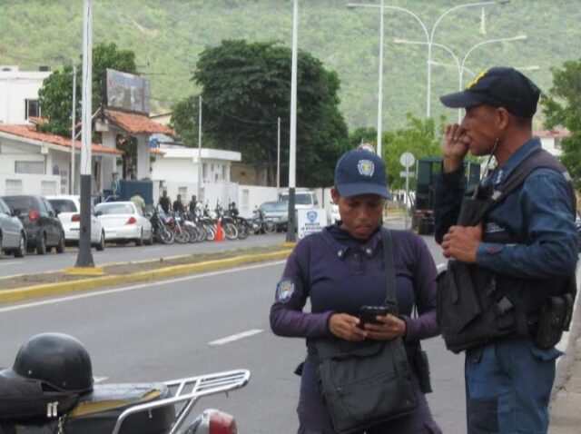 Muerto de un tiro policía municipal de Anzoátegui para robarle la pistola