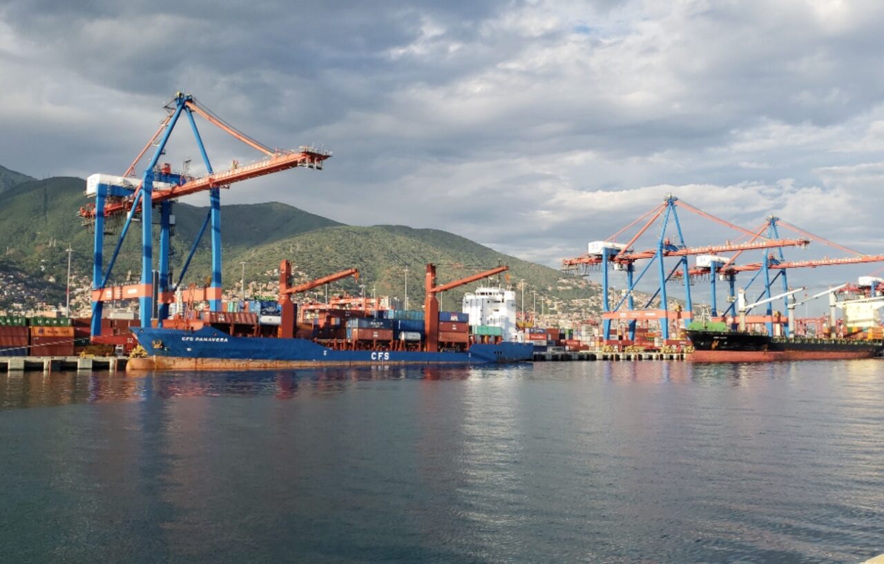 puerto-de-la-guaira-importaciones