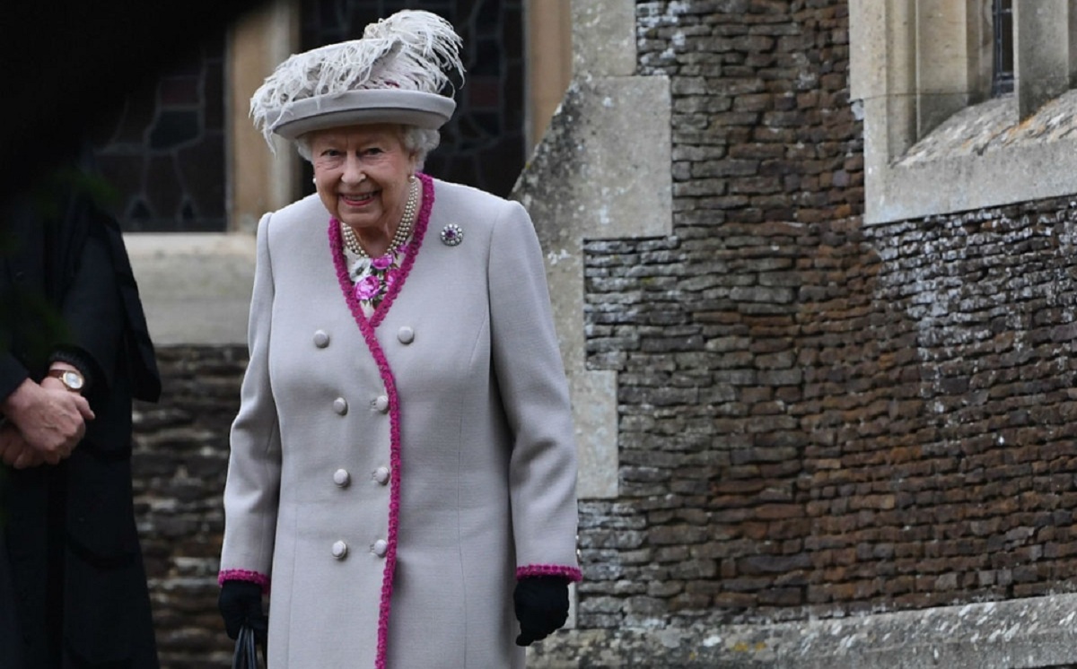 reina-isabel-II