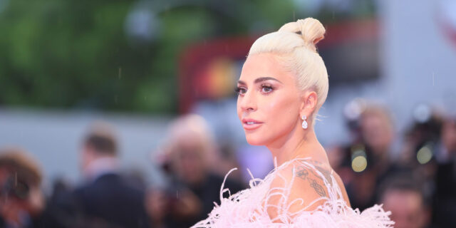 Lady Gaga financiará aulas en ciudades donde hubo tiroteos masivos
