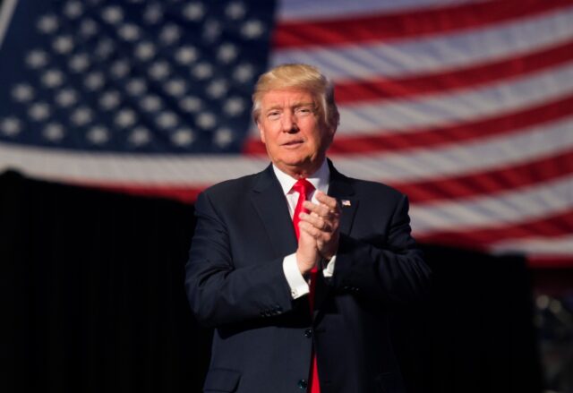 ¿Hasta dónde se extiende la orden ejecutiva de Trump contra Maduro?