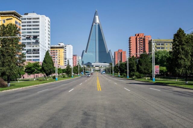 En fotos: los siete edificios más feos y odiados del mundo