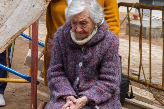 La historia de la mujer que encontró los restos de su padre 78 años después