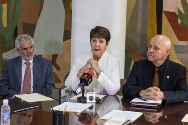 Averu denuncia violación de derechos del personal de las universidades