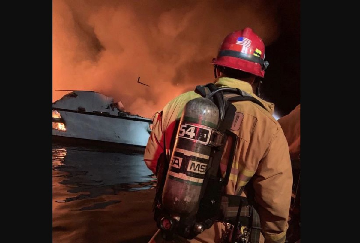 California incendio en embarcación