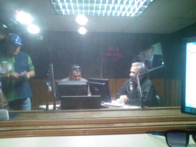 Individuos armados amenazaron a trabajadores de Radio Mundial 860 AM