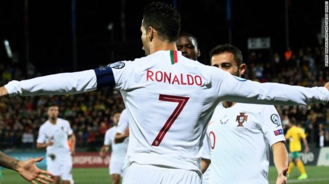 Cristiano Ronaldo llegó a 93 goles con la selección