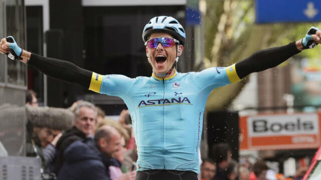 Jakob Fuglsang se estrena en la cima de la decimosexta etapa