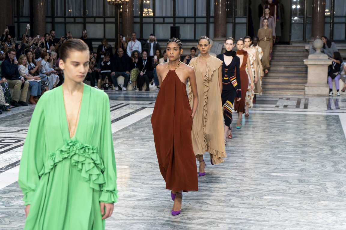 Desfile de Victoria Beckham 2