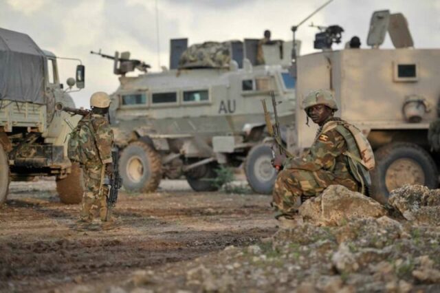 Atacan una base militar de Estados Unidos y un convoy de la UE en Somalia