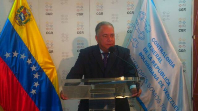 Elvis Amoroso le pidió a la Sudeban que prohíba las transacciones bancarias de Guaidó