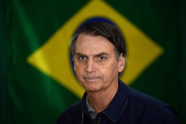 Bolsonaro pide a los brasileños no seguirle el juego a Lula