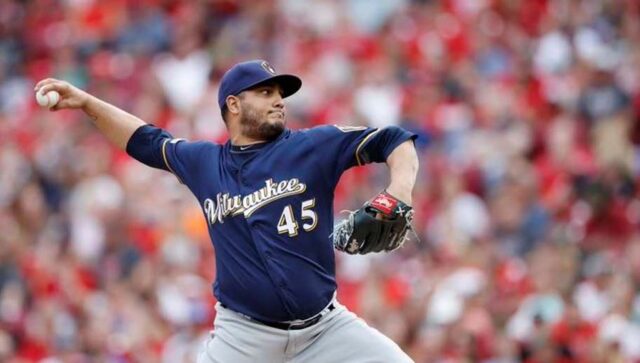 Jhoulys Chacín firmó con los Medias Rojas de Boston
