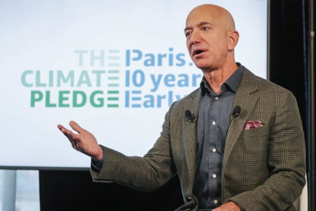 Jeff Bezos prometió que Amazon será más ecológico