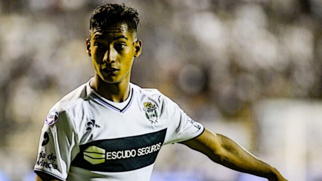Jesús Vargas busca un segundo aire con la llegada de Maradona