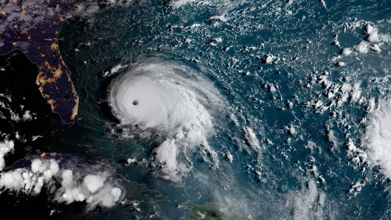 Ordenan evacuación en varios condados en Florida