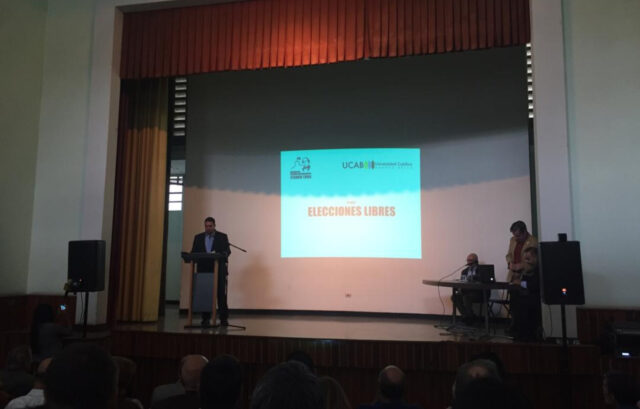 Stalin González: Cambiar de CNE no garantizará unas elecciones libres