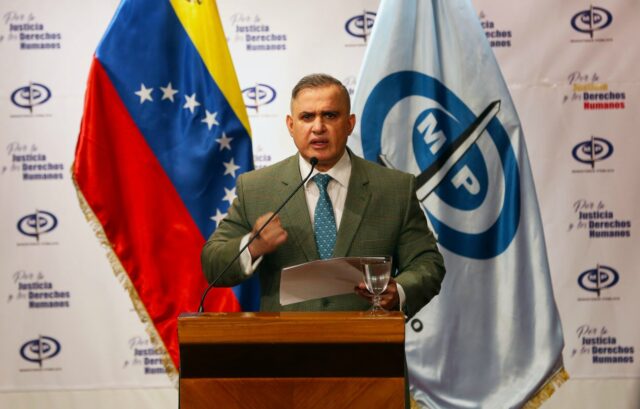 Saab inició investigación contra diputados opositores señalados como corruptos