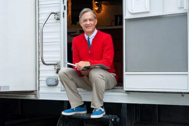 Tom Hanks se convierte en el ícono televisivo Fred Rogers
