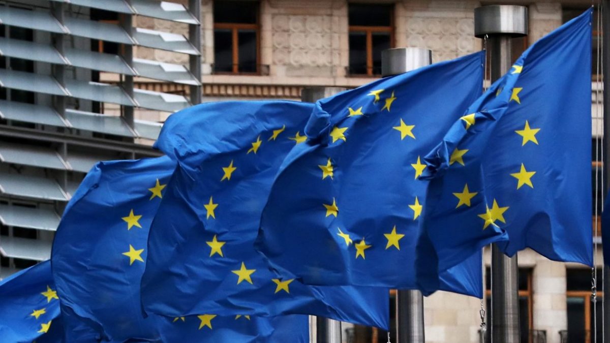 UE