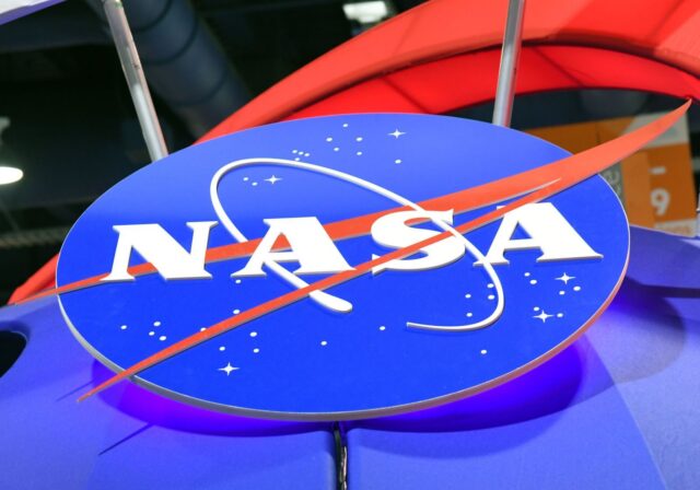 La NASA firmó contrato multimillonario para la próxima misión lunar