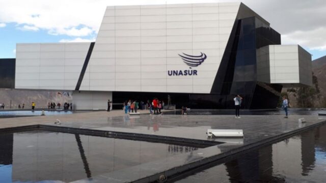 Comisión parlamentaria en Ecuador aprueba informe sobre salida de la Unasur