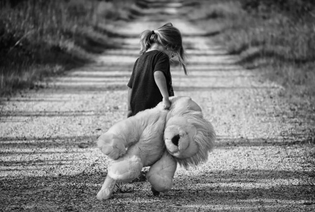 Niños en entornos violentos sufren afectaciones cognitivas y emocionales
