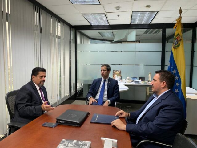 Juan Guaidó se reunió con Edgar Zambrano luego de su excarcelación