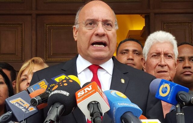 Williams Dávila sobre destitución de Calderón Berti: Es una decisión normal en un gobierno democrático