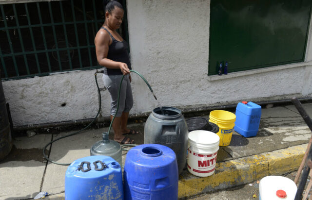 Fallas en el suministro de agua es lo que más preocupa a la población