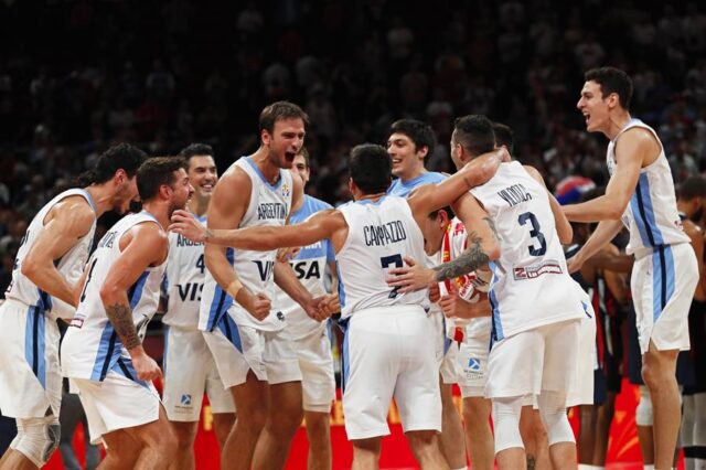 Argentinos sonríen gracias al baloncesto