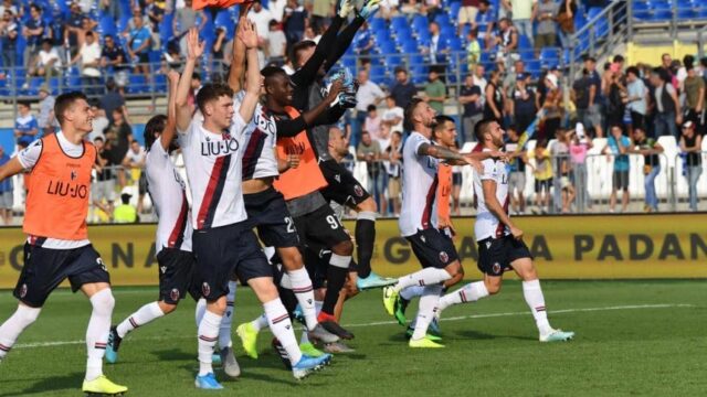[VIDEO] Jugadores del Bologna celebraron con su entrenador en el hospital