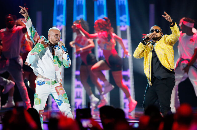 Los Latin Grammy responden a reguetoneros indignados