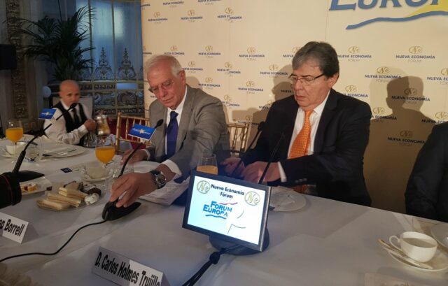 Borrell: La UE debe ayudar a Colombia a atender la crisis de migrantes venezolanos