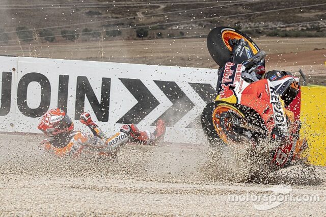 Marc Márquez se lleva la pole en su casa