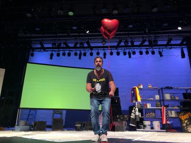 La historia del venezolano asesinado en Parkland llega al teatro