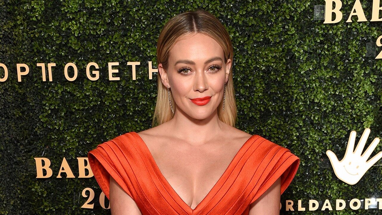 1280_hilary_duff