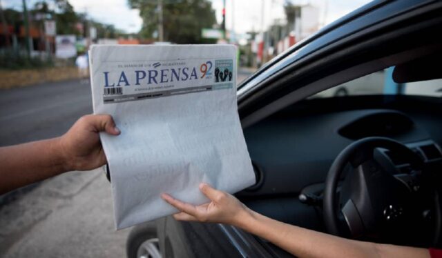 Diario La Prensa de Nicaragua cierra su semanario de humor por retención de papel